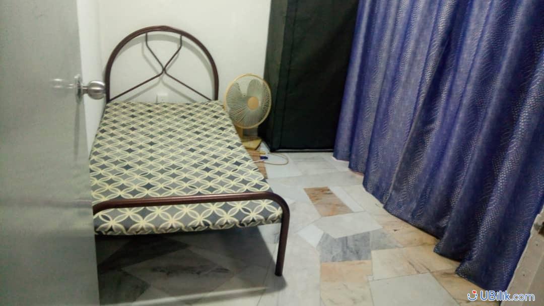 Gelang patah Taman Nusantara Iskandar Puteri private room for rent UBilik room hostel rental_00