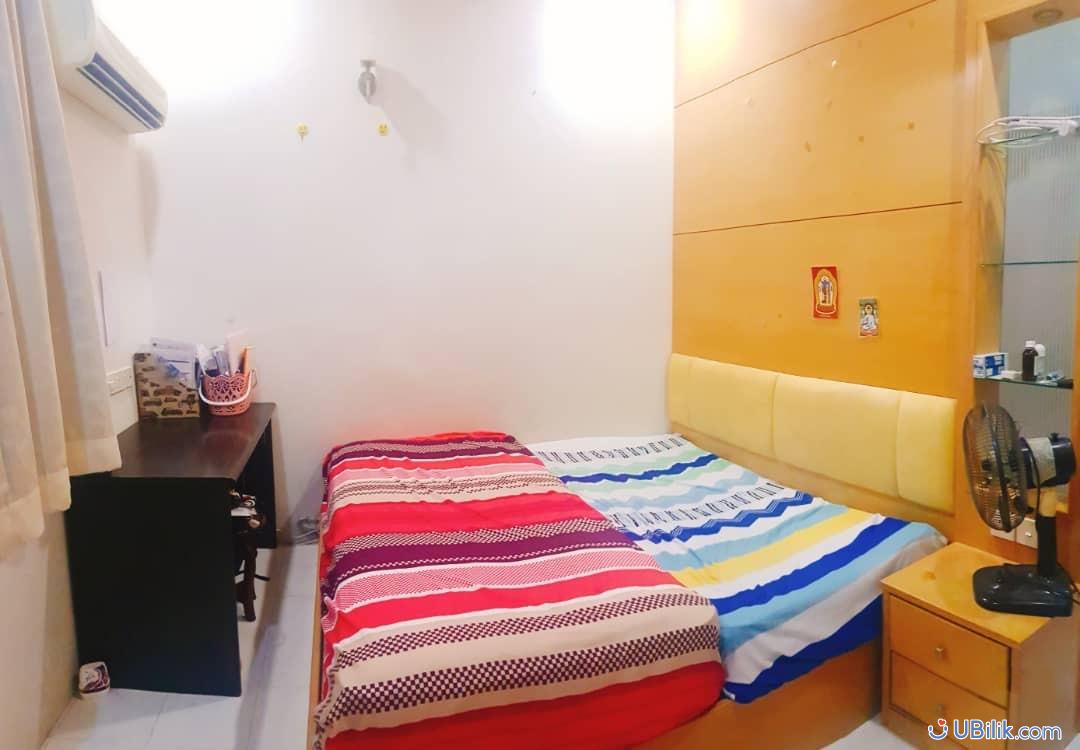 Master Room at Tanjung Pura Georgetown UBilik room hostel rental _01