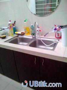 Single Room at Bayan Baru Penang UBilik room hostel rental_03