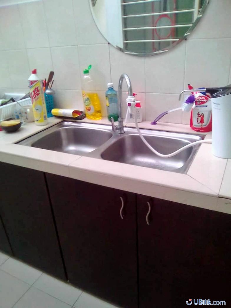 Single Room at Bayan Baru Penang UBilik room hostel rental_03