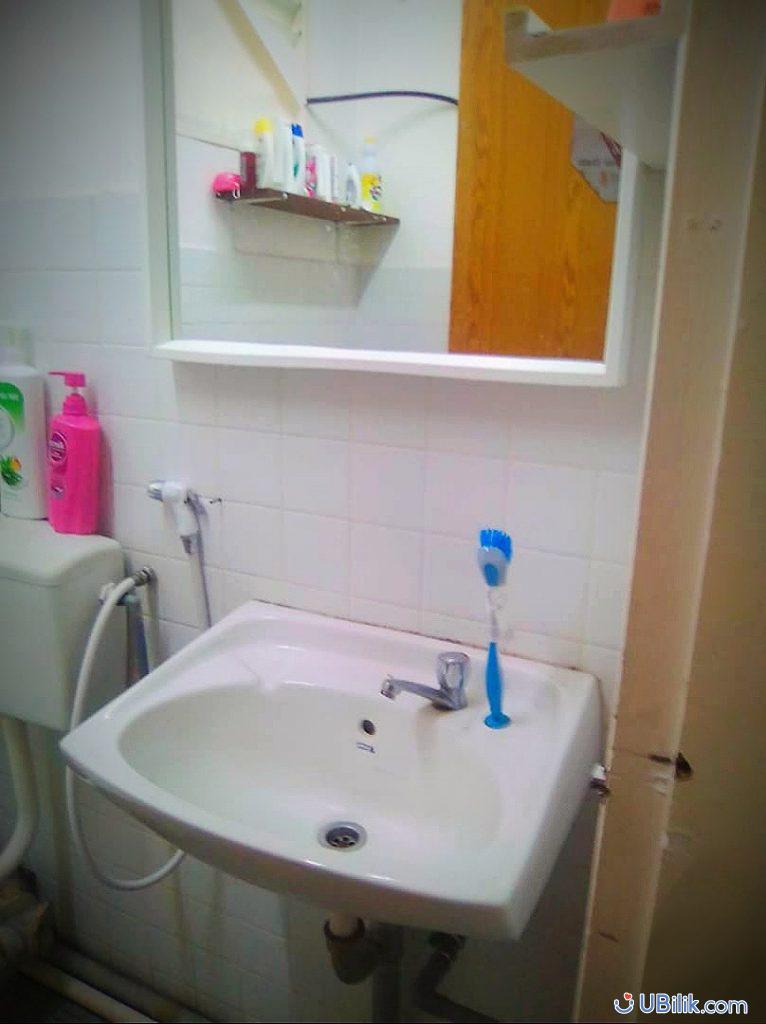 Single Room at Sri Saujana Apartment Georgetown UBilik room hostel rental_02