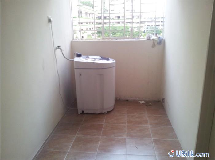 Small Room at PV15 Rental Inclusive Water Elec Charges Near TARUC Setapak Central Prefer Chinese student UBilik room hostel rental_04