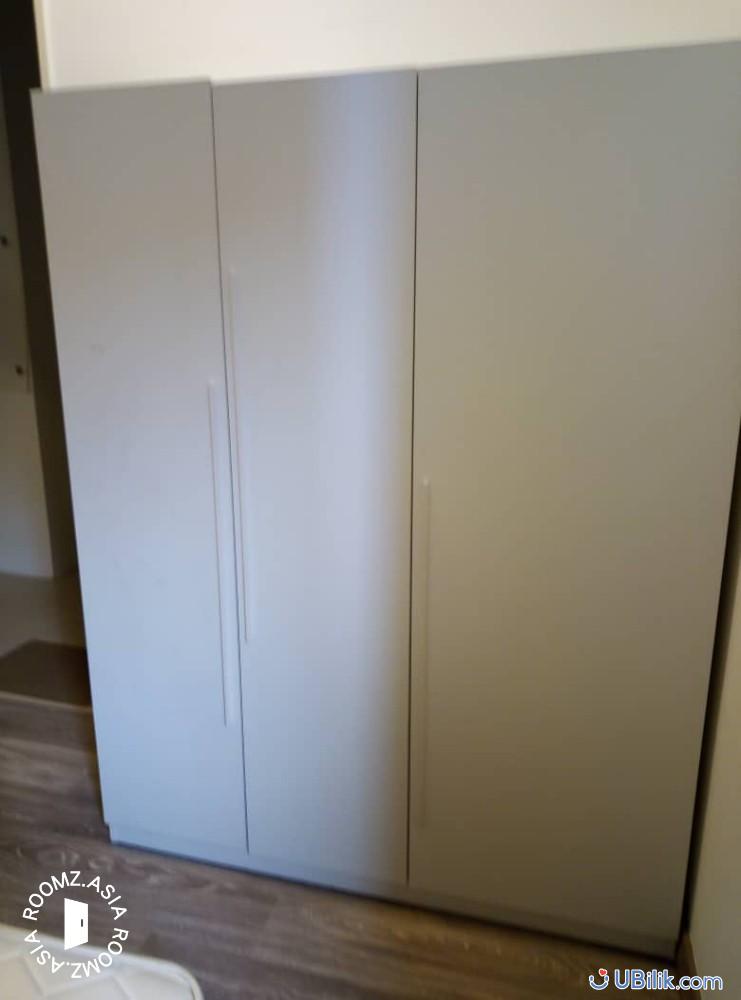 SV medium wardrobe