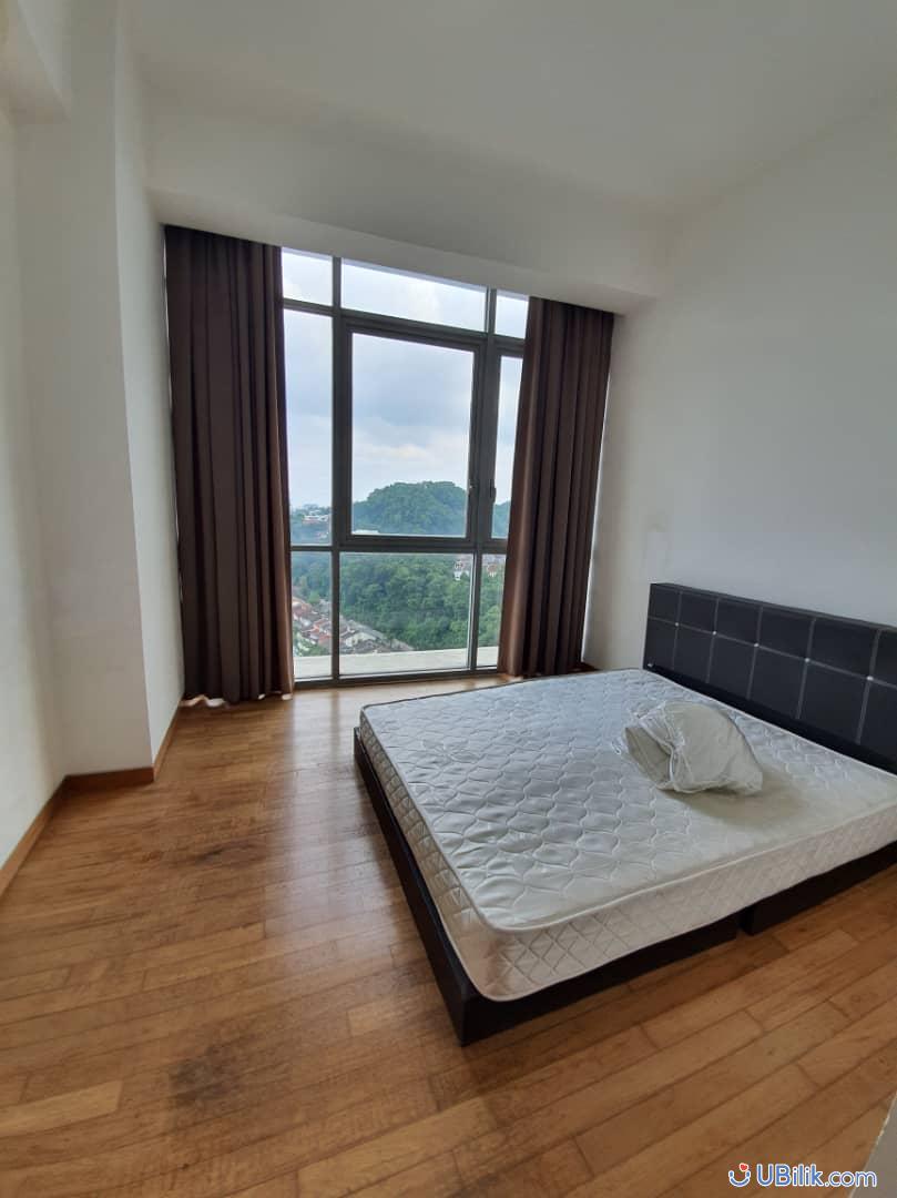 Single Room for Rent at Twin Damansara Height Kuala Lumpur