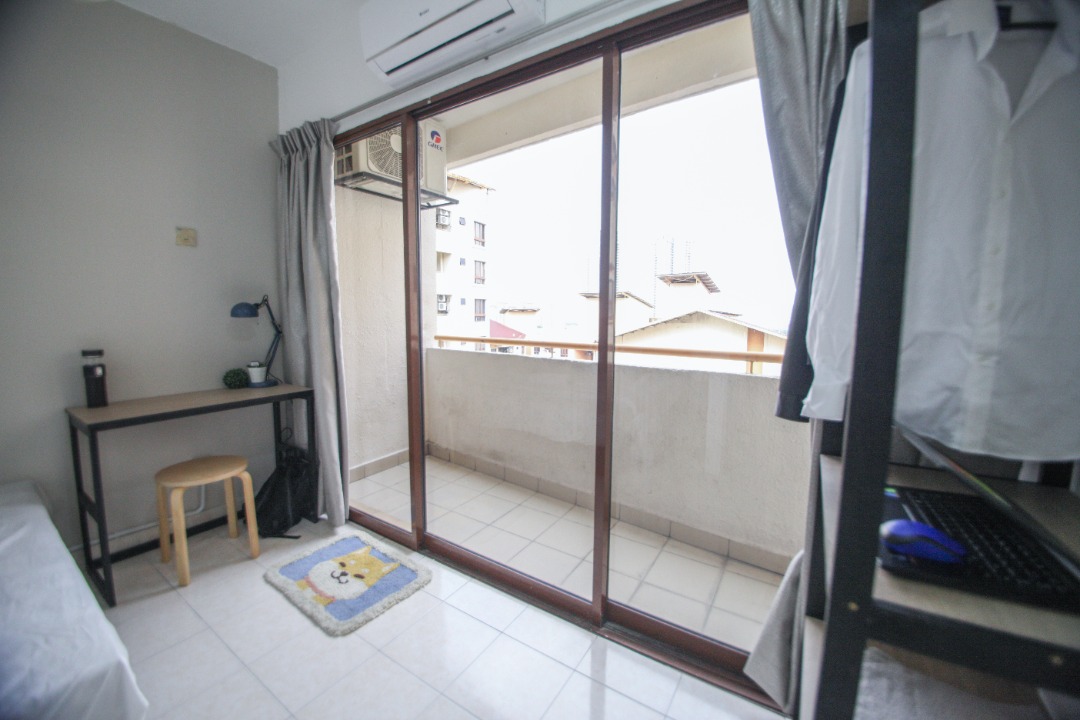 Medium Room for Rent @ Palm Spring Kota Damansara Fully Furnished Newly Renovated Near MRT Station