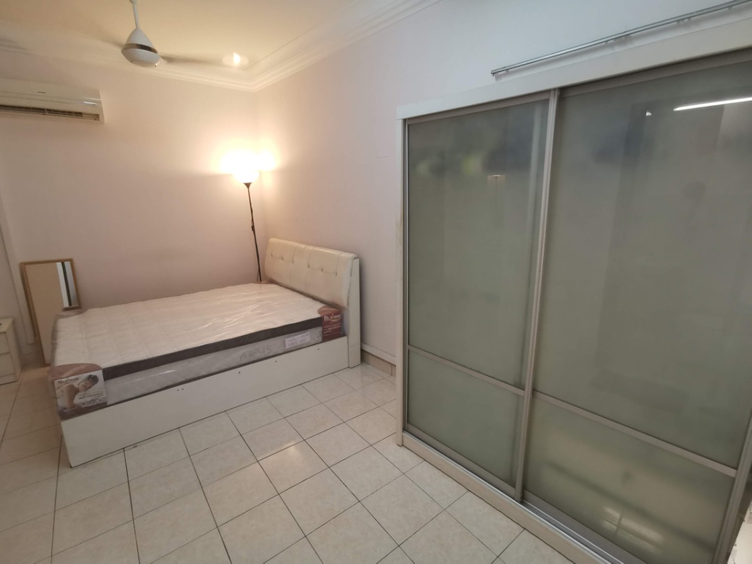 Master Room for Rent @ Palm Spring Kota Damansara Fully Furnished Near MRT Station Door Step Mini-Market, Cafe